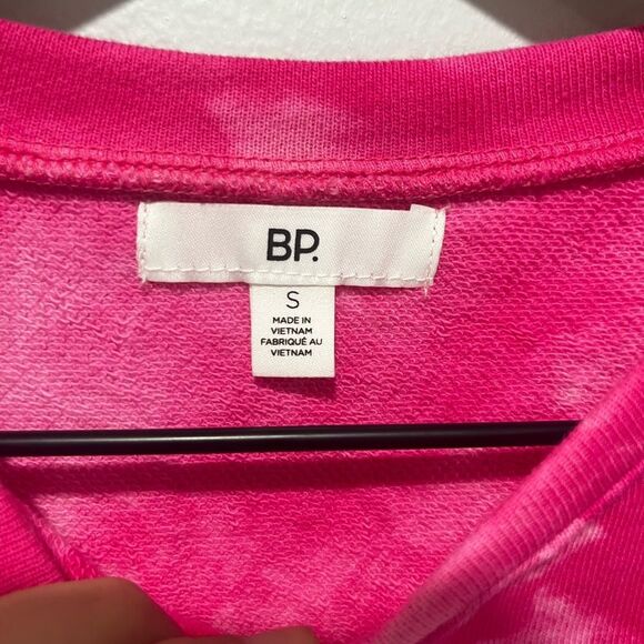 BP Tie Dye Pink Cropped Long Sleeve Light Sweatshirt S NWT - Picture 3 of 7